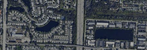 Photo of 4047 Grove Point Road, Palm Beach Gardens, FL 33410 (MLS # A11990585)