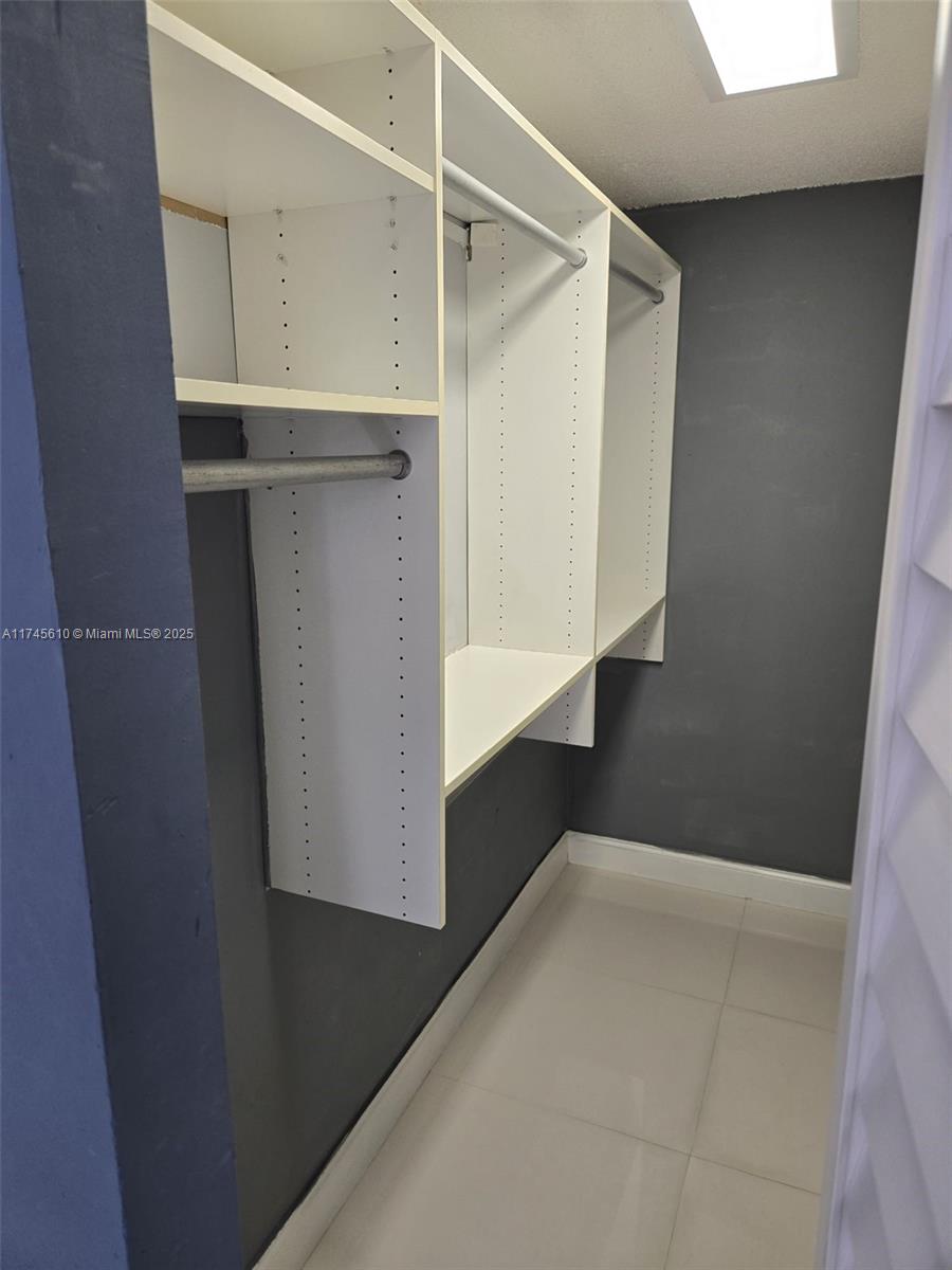 NORTH BAY VILLAS CONDO - Residential