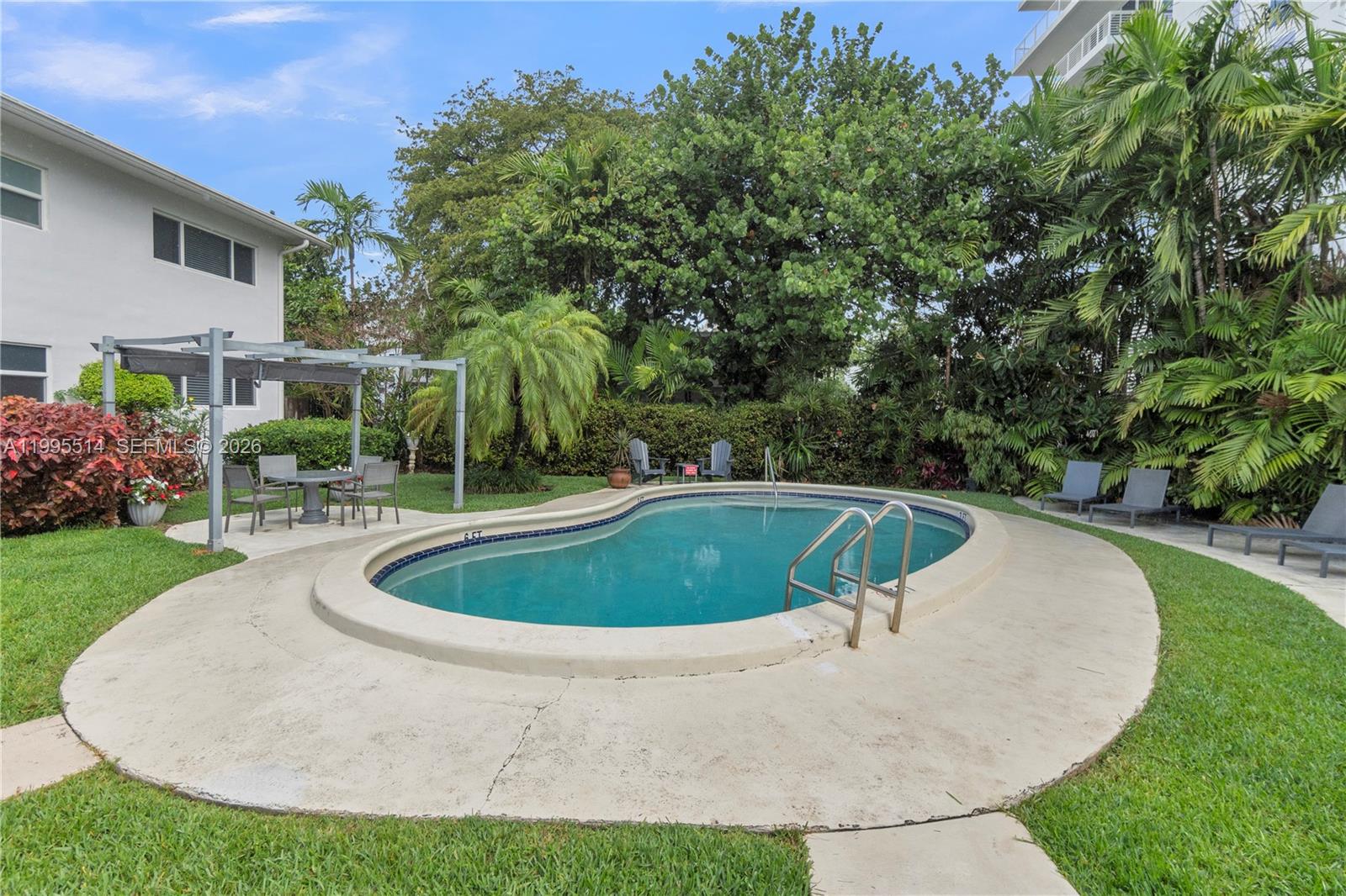 BEACH RIDGE APTS CO-OP - Residential