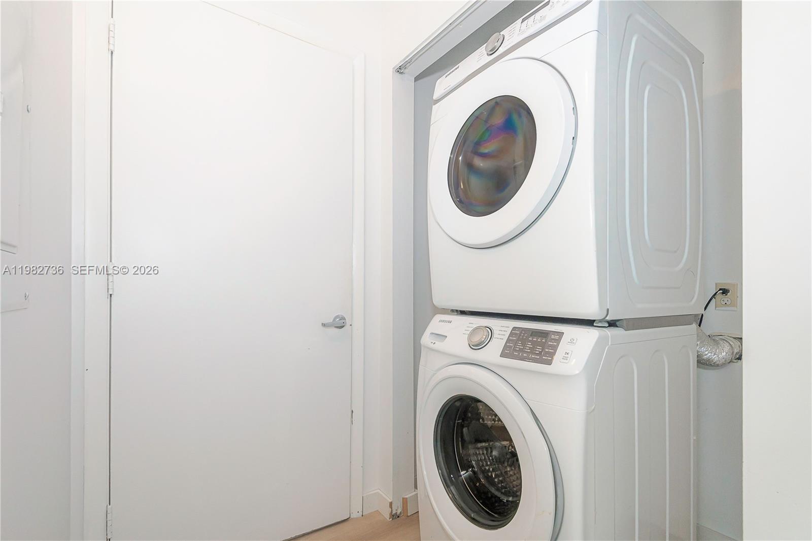 NEO LOFTS CONDO - Residential