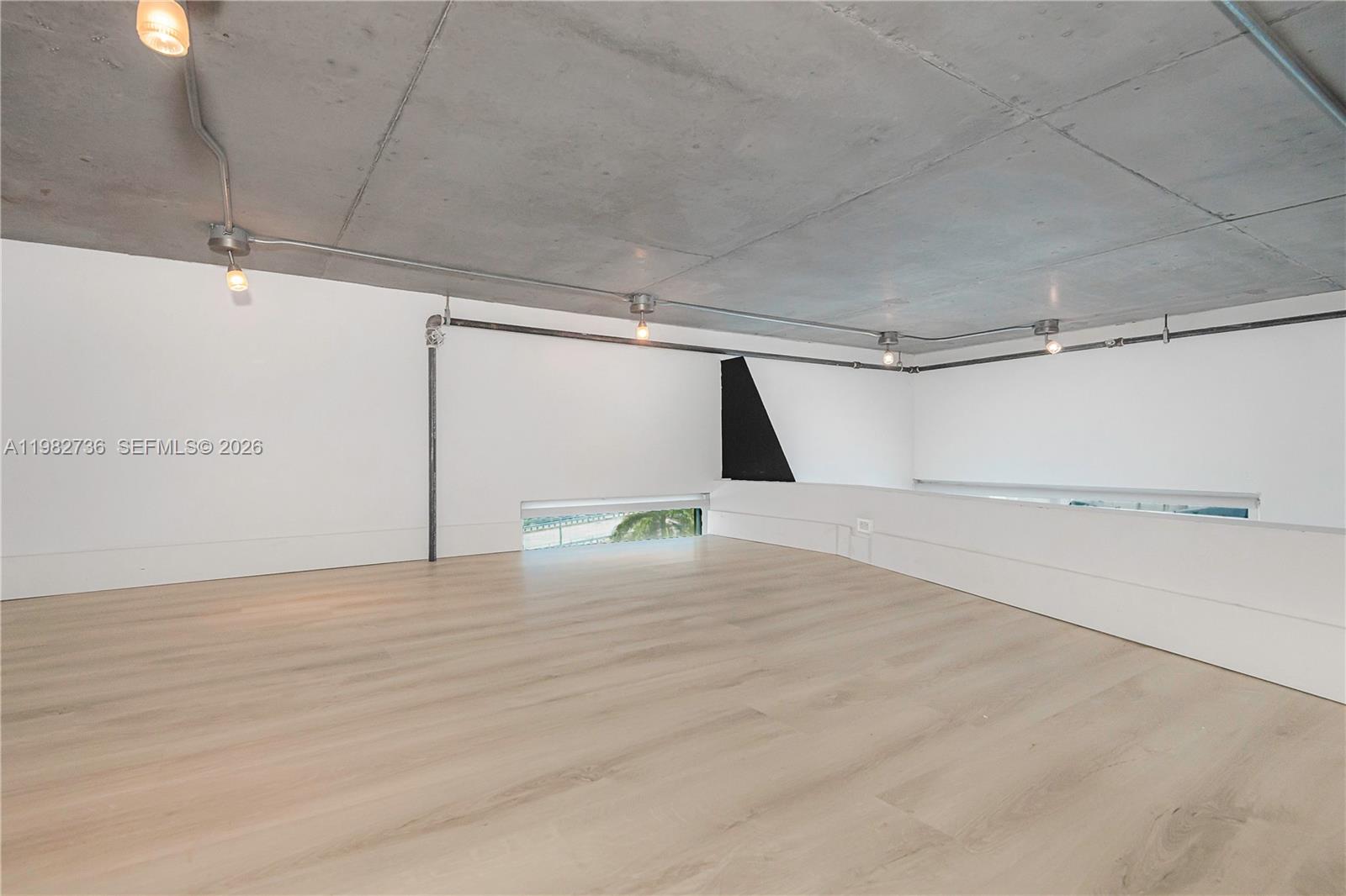 NEO LOFTS CONDO - Residential