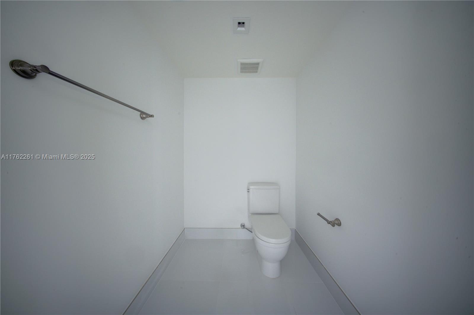 PARQUE TOWERS CONDO - Residential