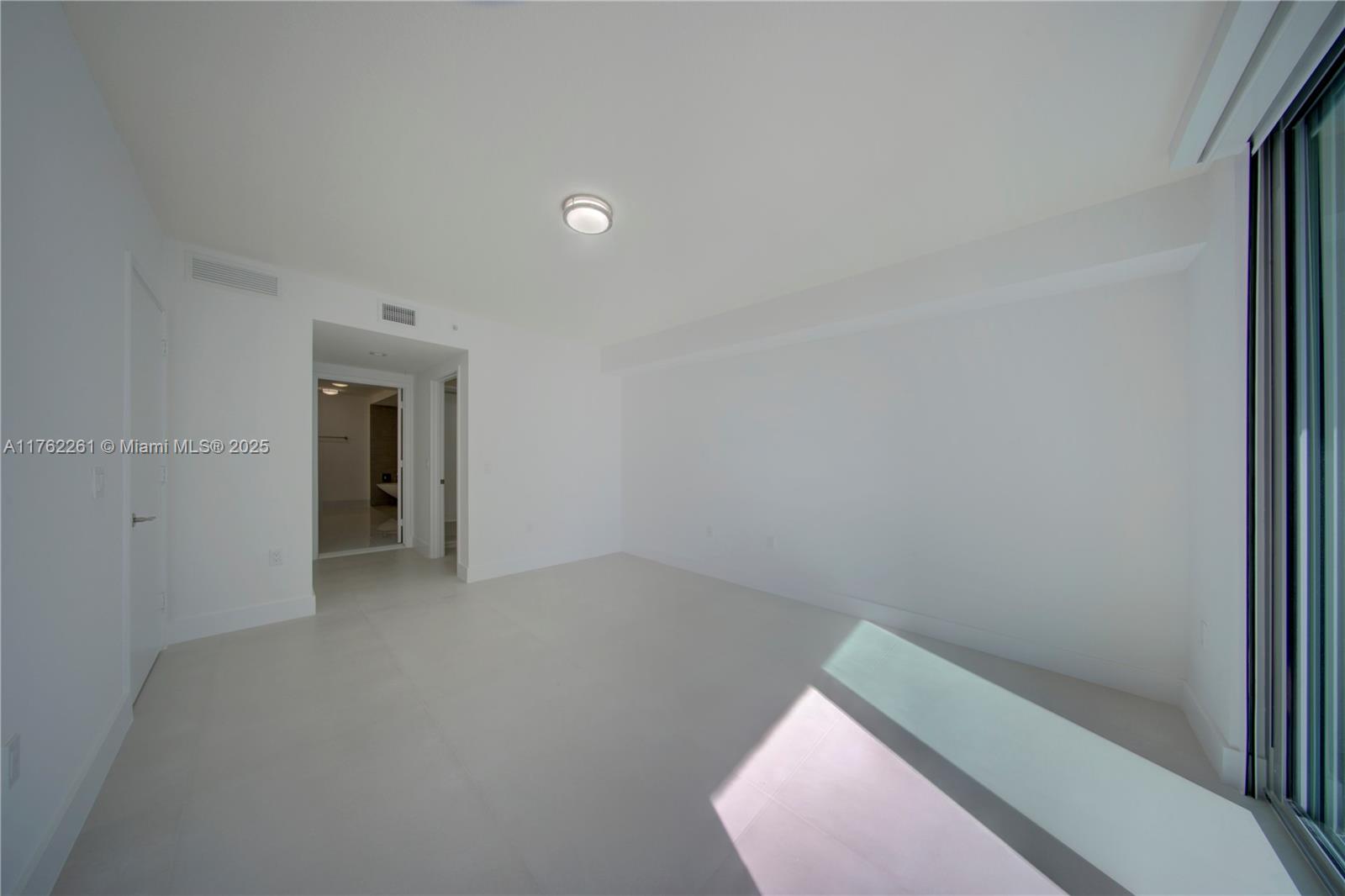 PARQUE TOWERS CONDO - Residential