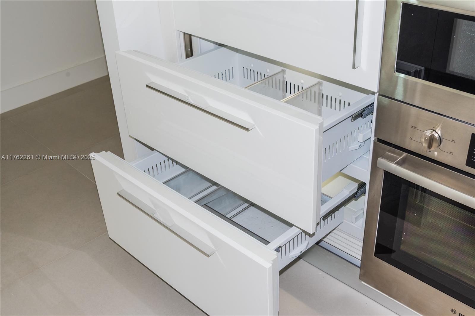 PARQUE TOWERS CONDO - Residential