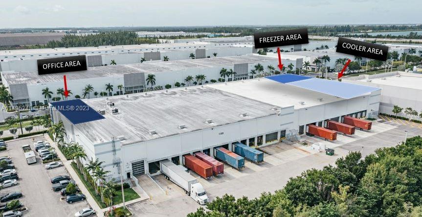 AVAILABILITY: Up to 28,000 SF
5 DOCK POSITIONS AVAILABLE
30' CLEAR CEILING HEIGHT
CLASS “A” WAREHOUSE
ZONING:
M-1-LIGHT INDUSTRIAL/COMMERCIAL DISTRICT
ESFR FIRE SUPPRESSION SYSTEM
RACKS MAY BE INCLUDED