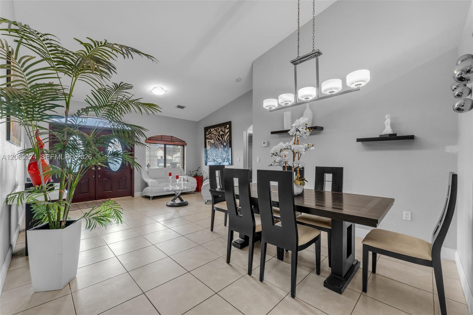 SOTO MANSIONS - Residential