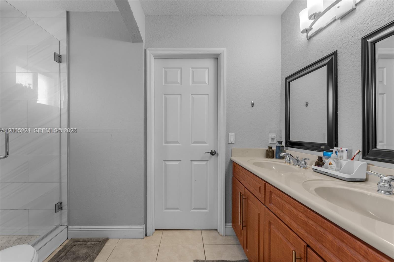SOTO MANSIONS - Residential