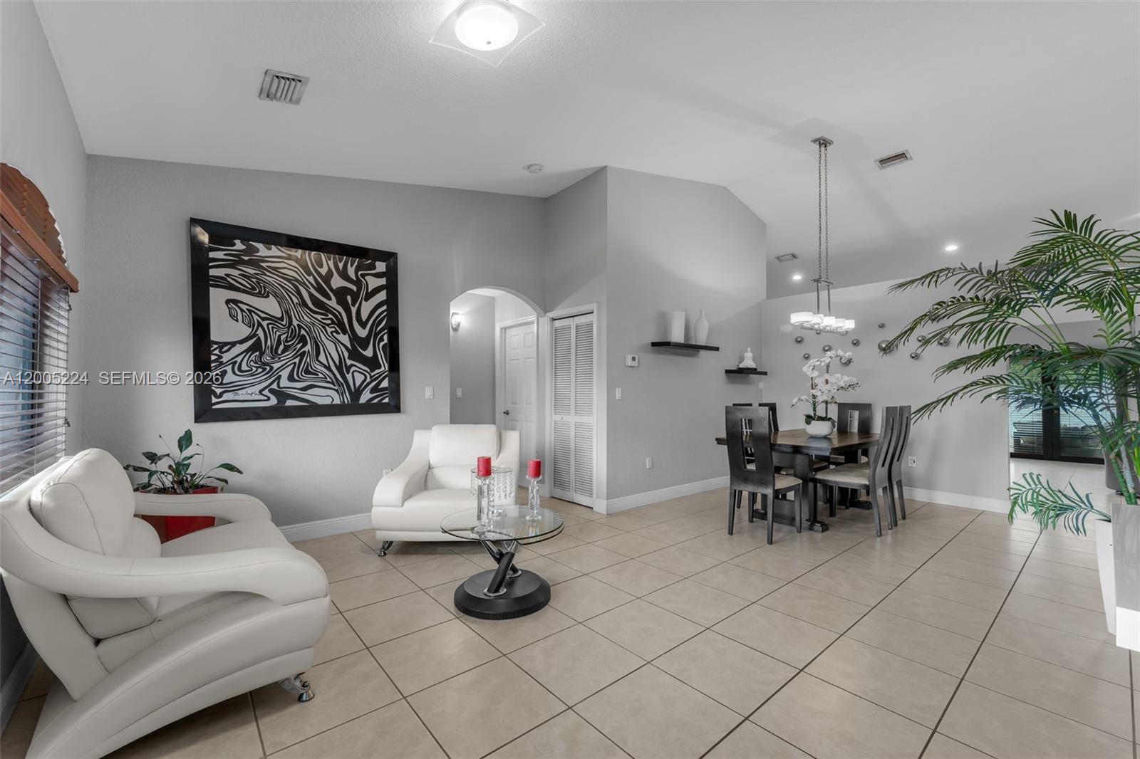 SOTO MANSIONS - Residential