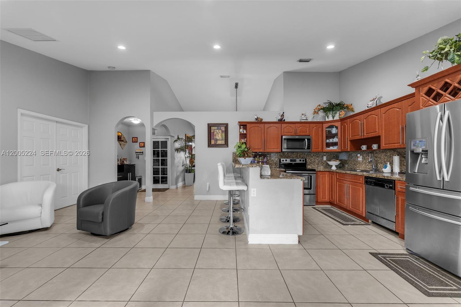 SOTO MANSIONS - Residential