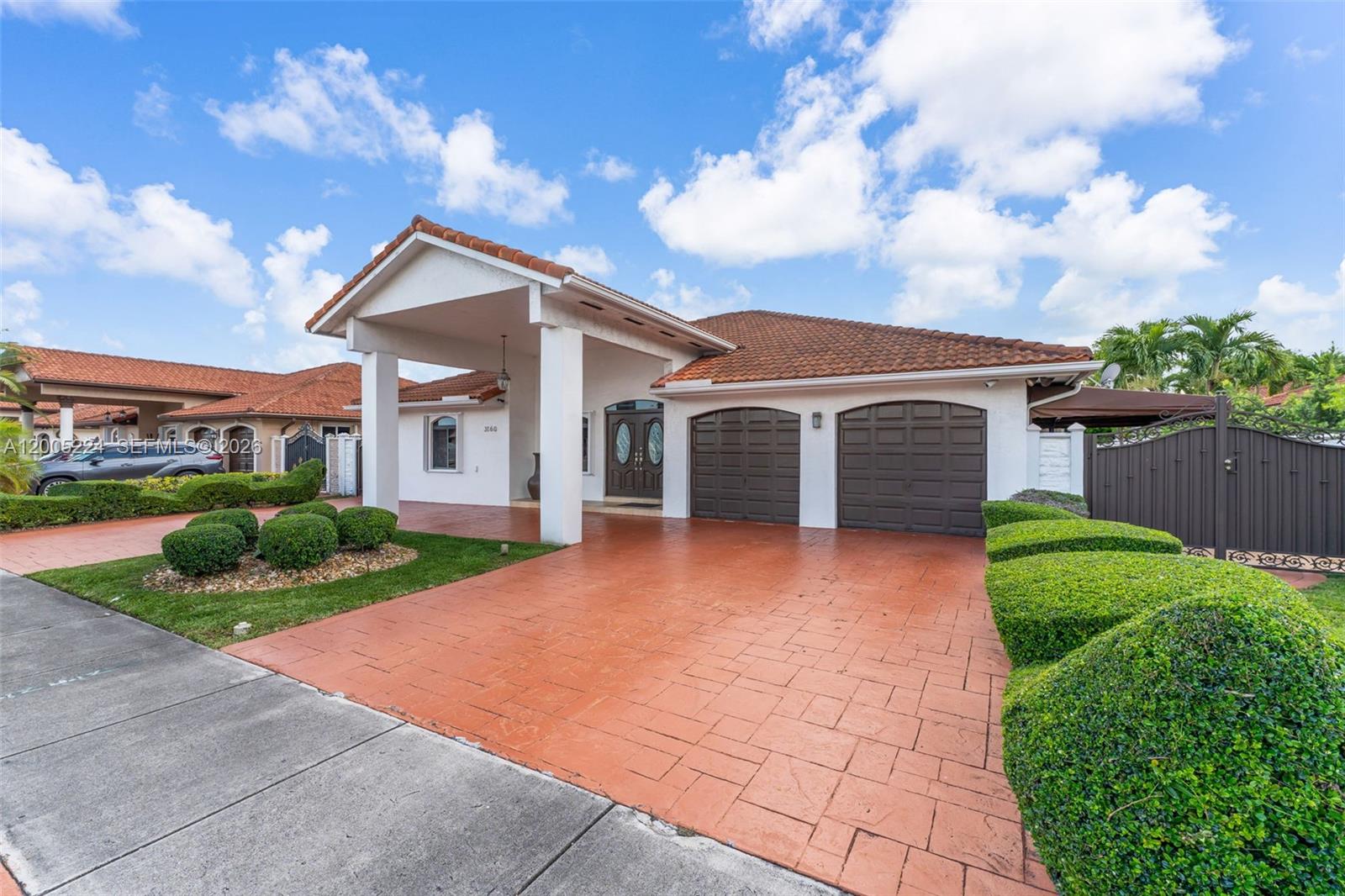 SOTO MANSIONS - Residential