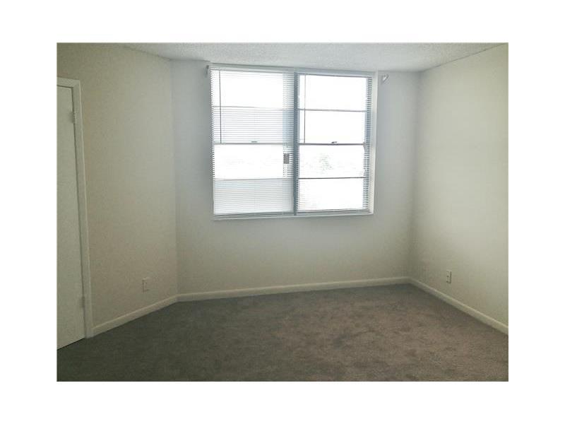 LAKE POINTE 7 CONDO - Residential Lease