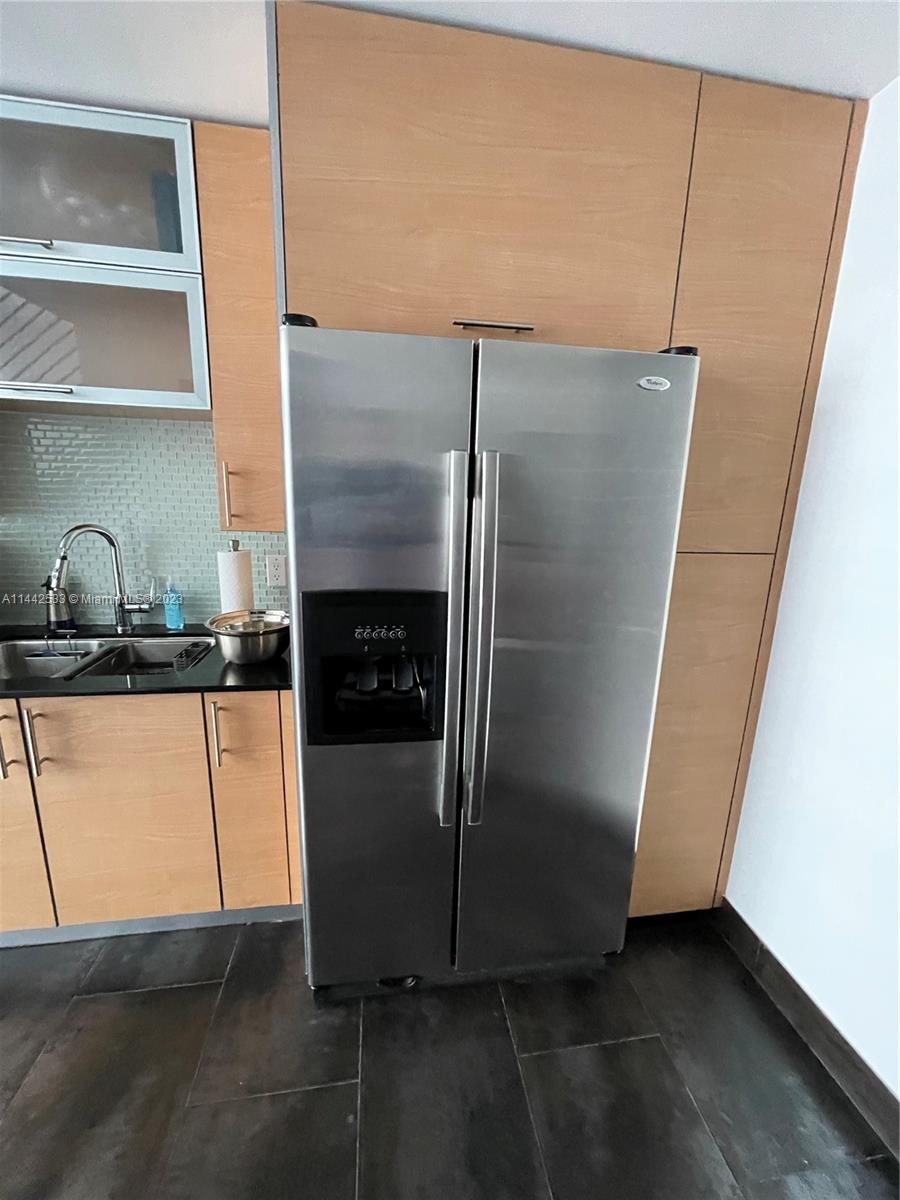 INFINITY AT BRICKELL COND - Residential