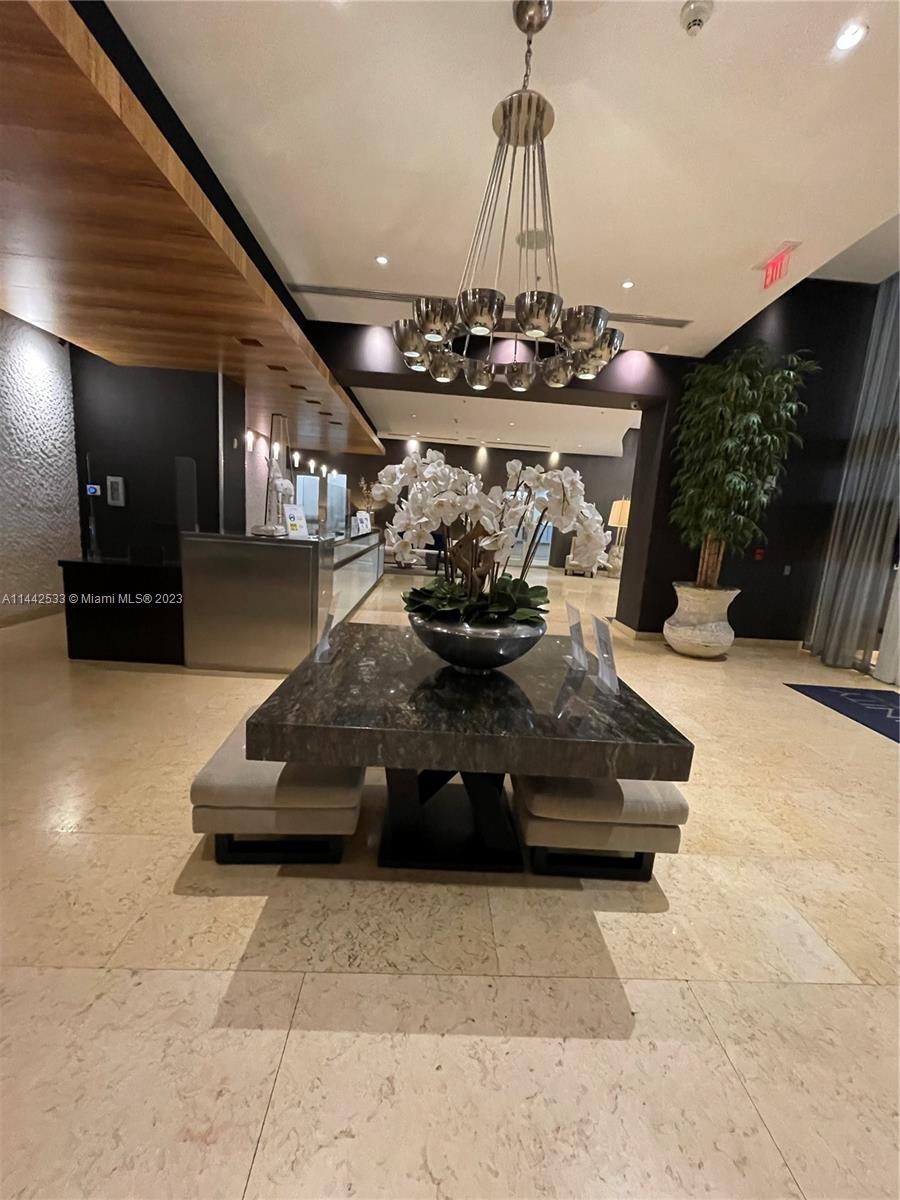 INFINITY AT BRICKELL COND - Residential