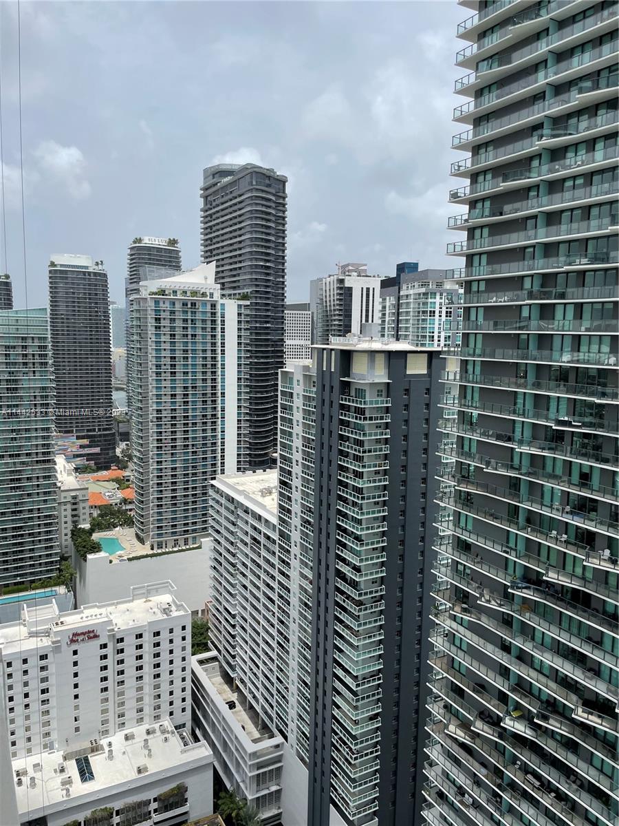 INFINITY AT BRICKELL COND - Residential