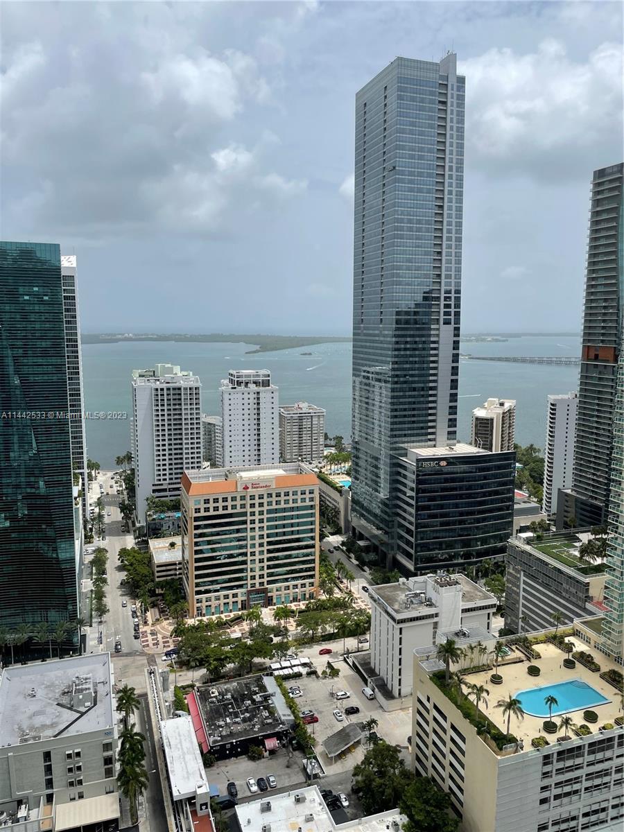 INFINITY AT BRICKELL COND - Residential