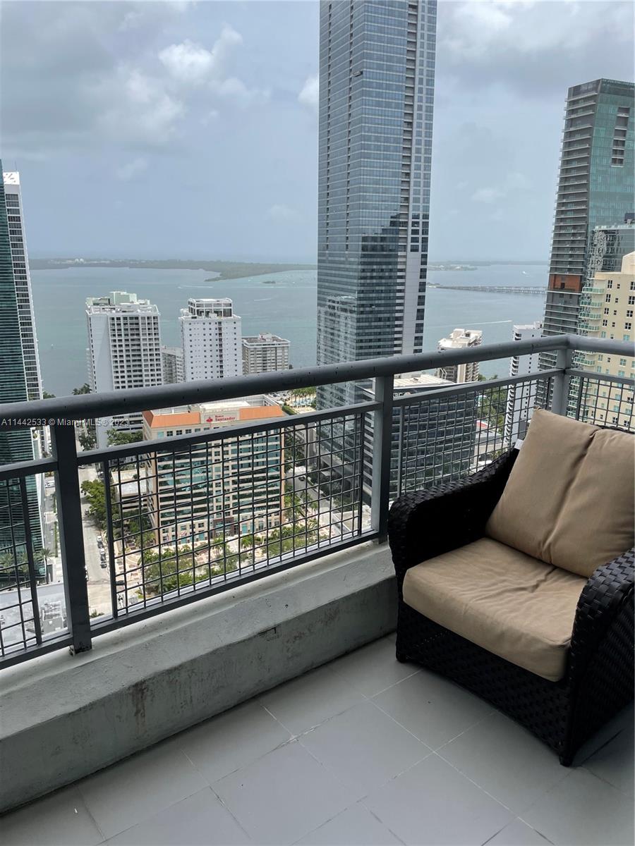 INFINITY AT BRICKELL COND - Residential