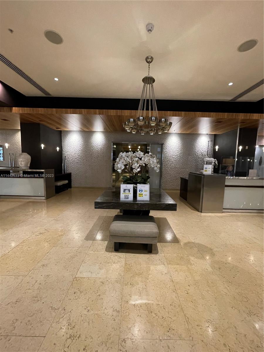 INFINITY AT BRICKELL COND - Residential