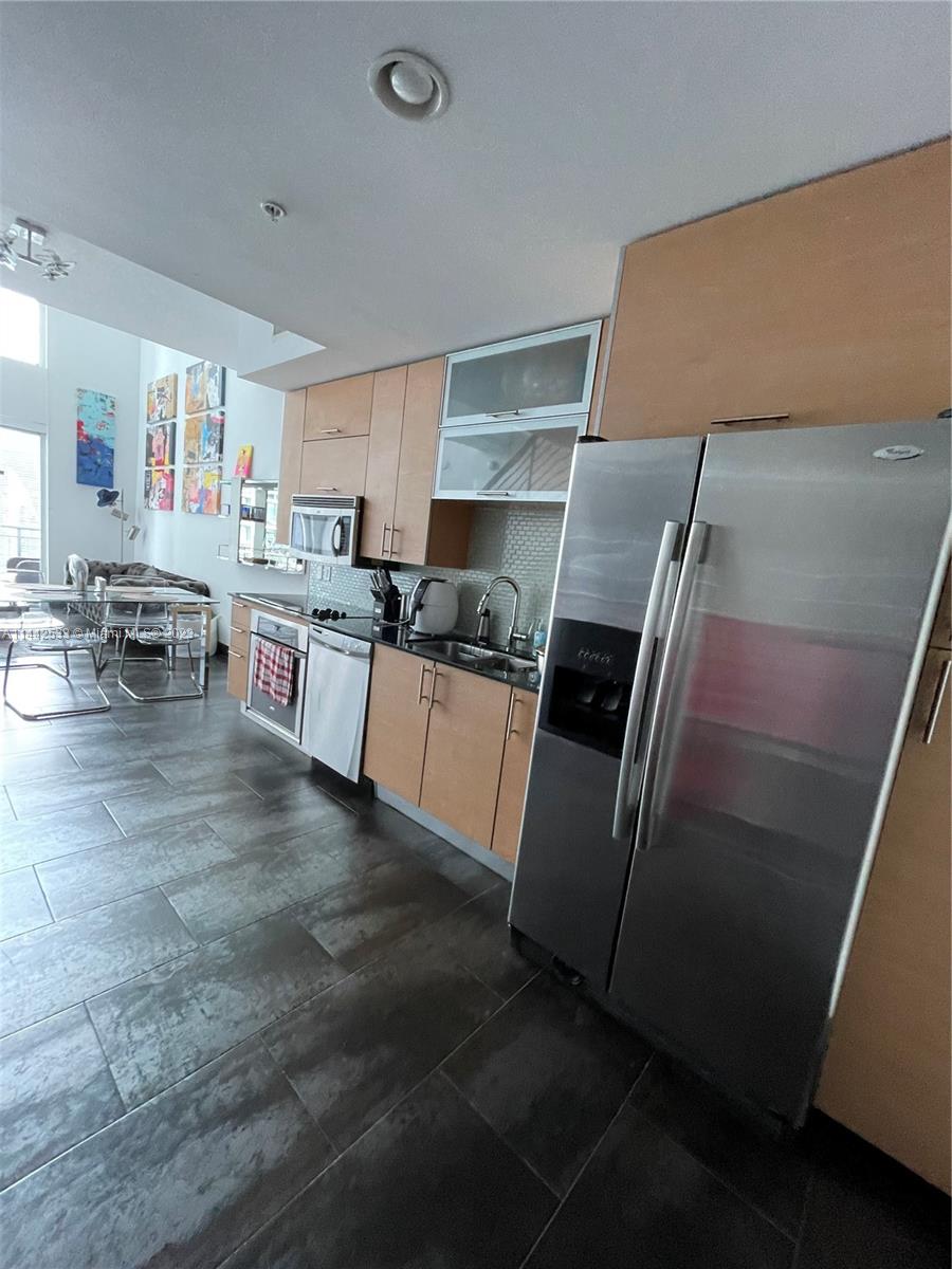 INFINITY AT BRICKELL COND - Residential