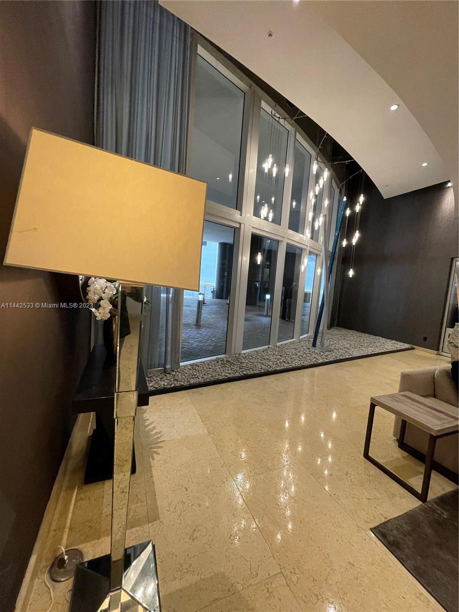 INFINITY AT BRICKELL COND - Residential