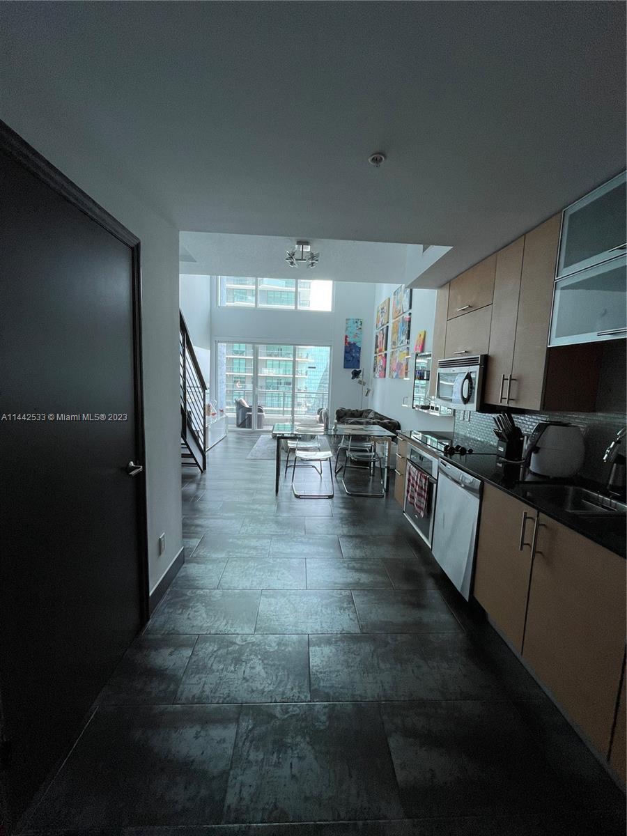INFINITY AT BRICKELL COND - Residential