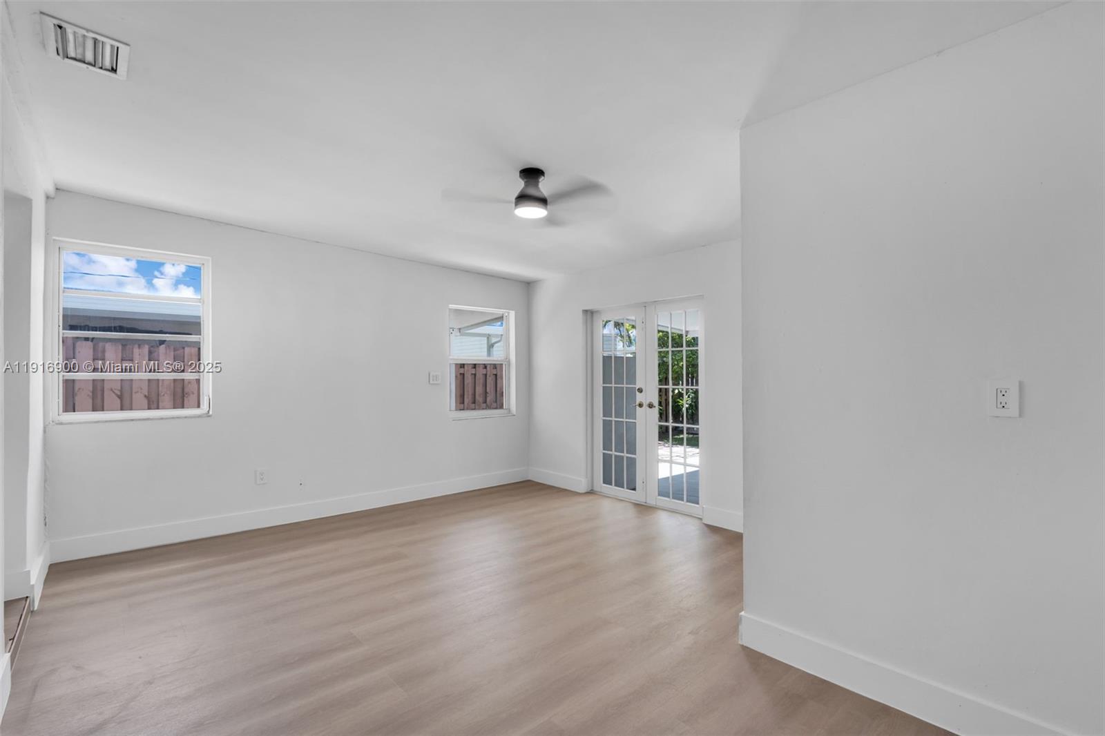 WESTWOOD LAKE 2ND ADDN - Residential