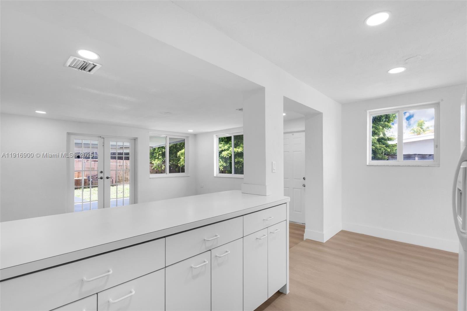 WESTWOOD LAKE 2ND ADDN - Residential