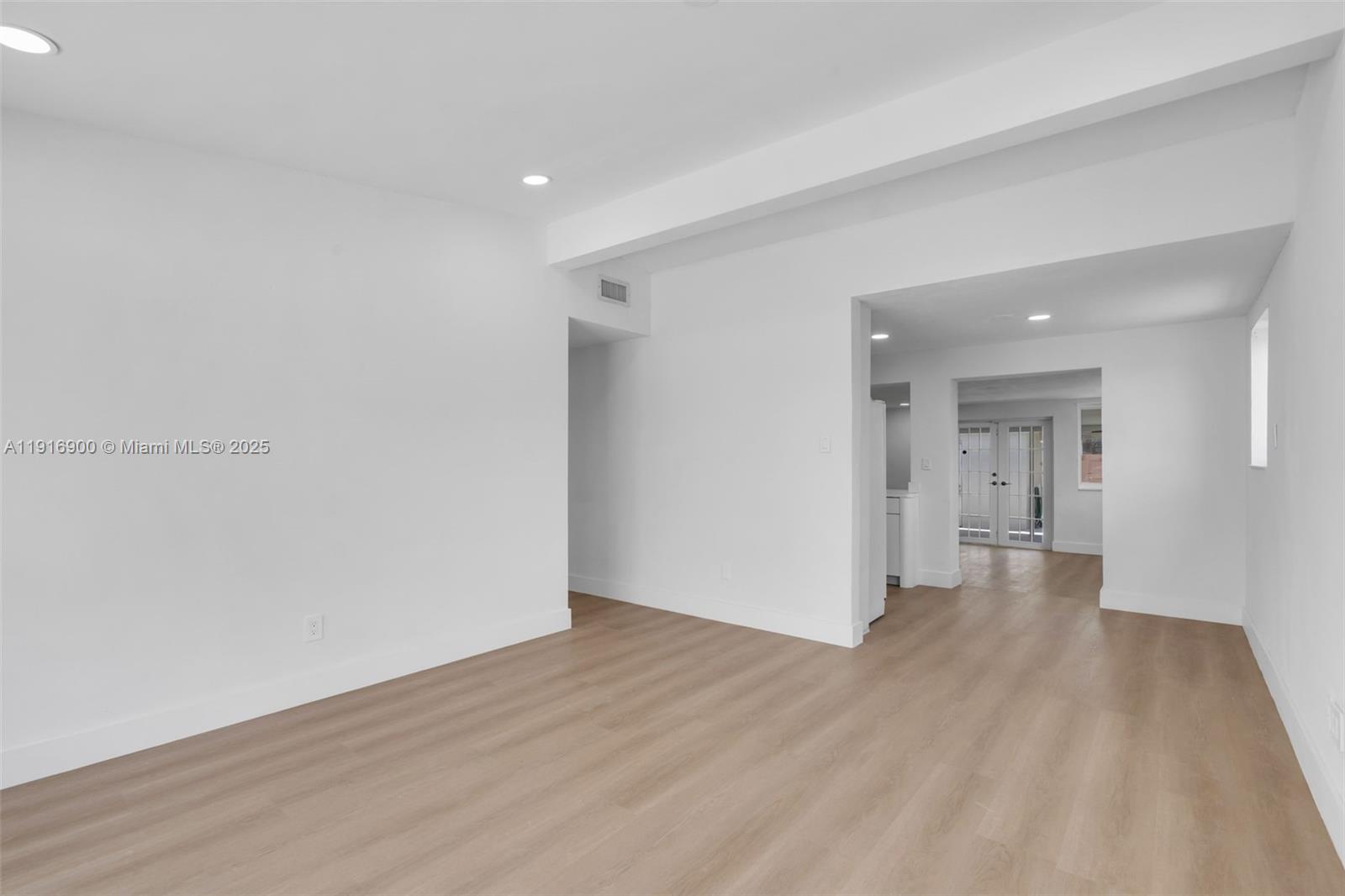 WESTWOOD LAKE 2ND ADDN - Residential