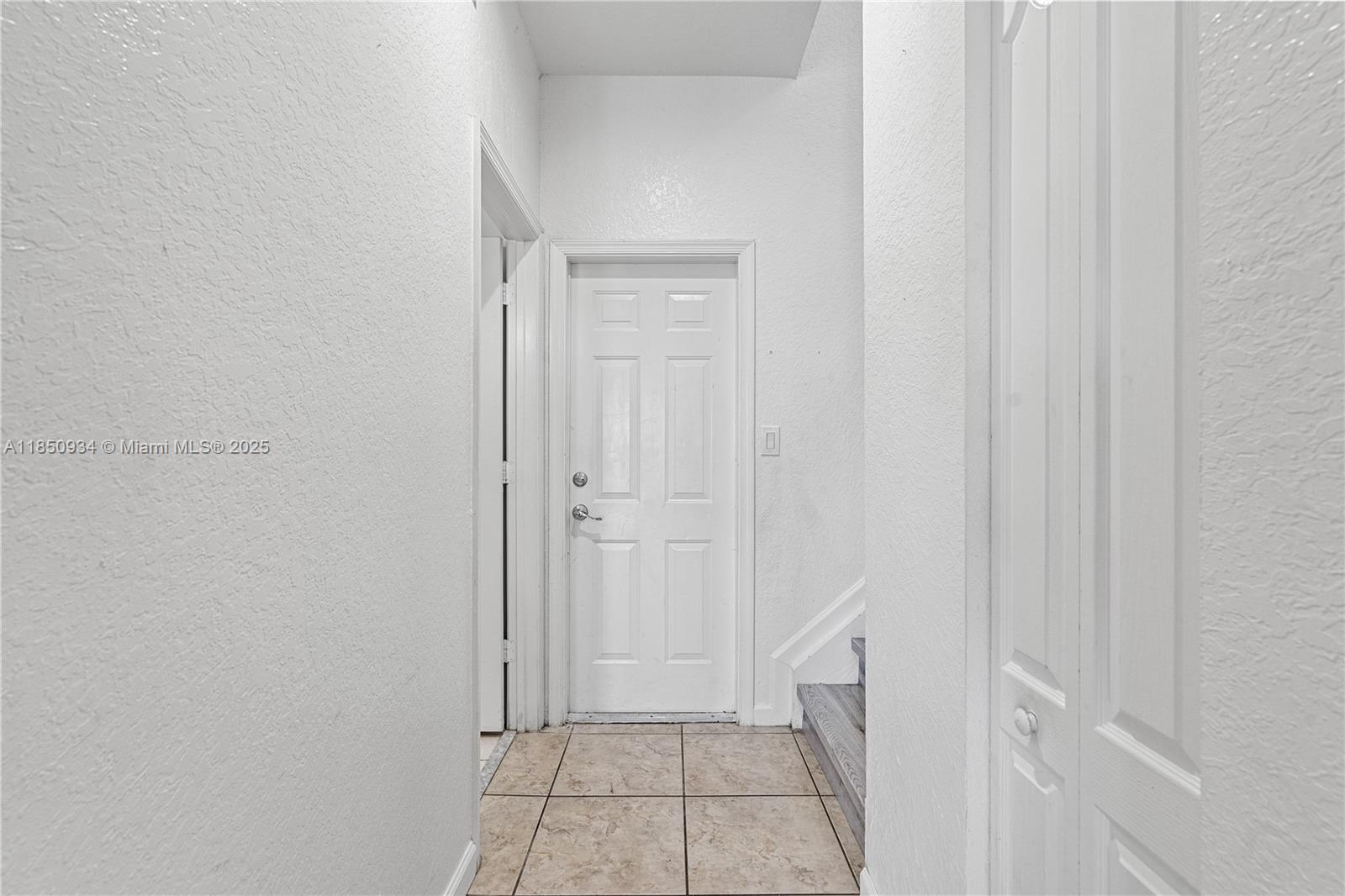 PORTOFINO PALMS - Residential