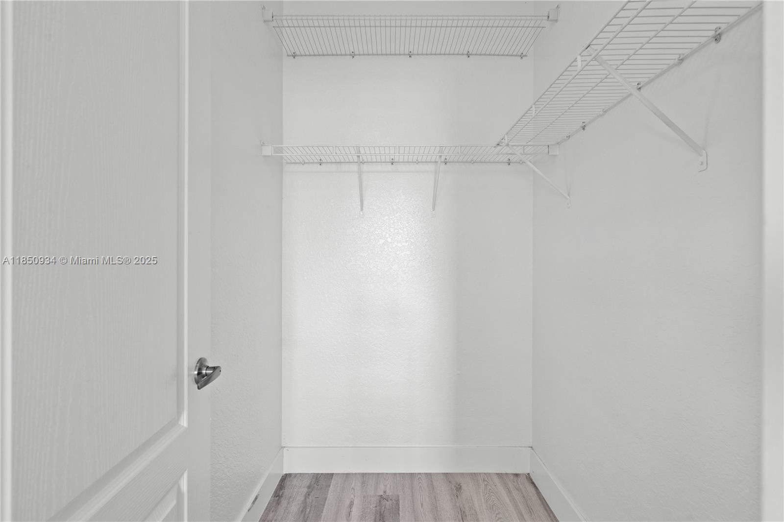 PORTOFINO PALMS - Residential