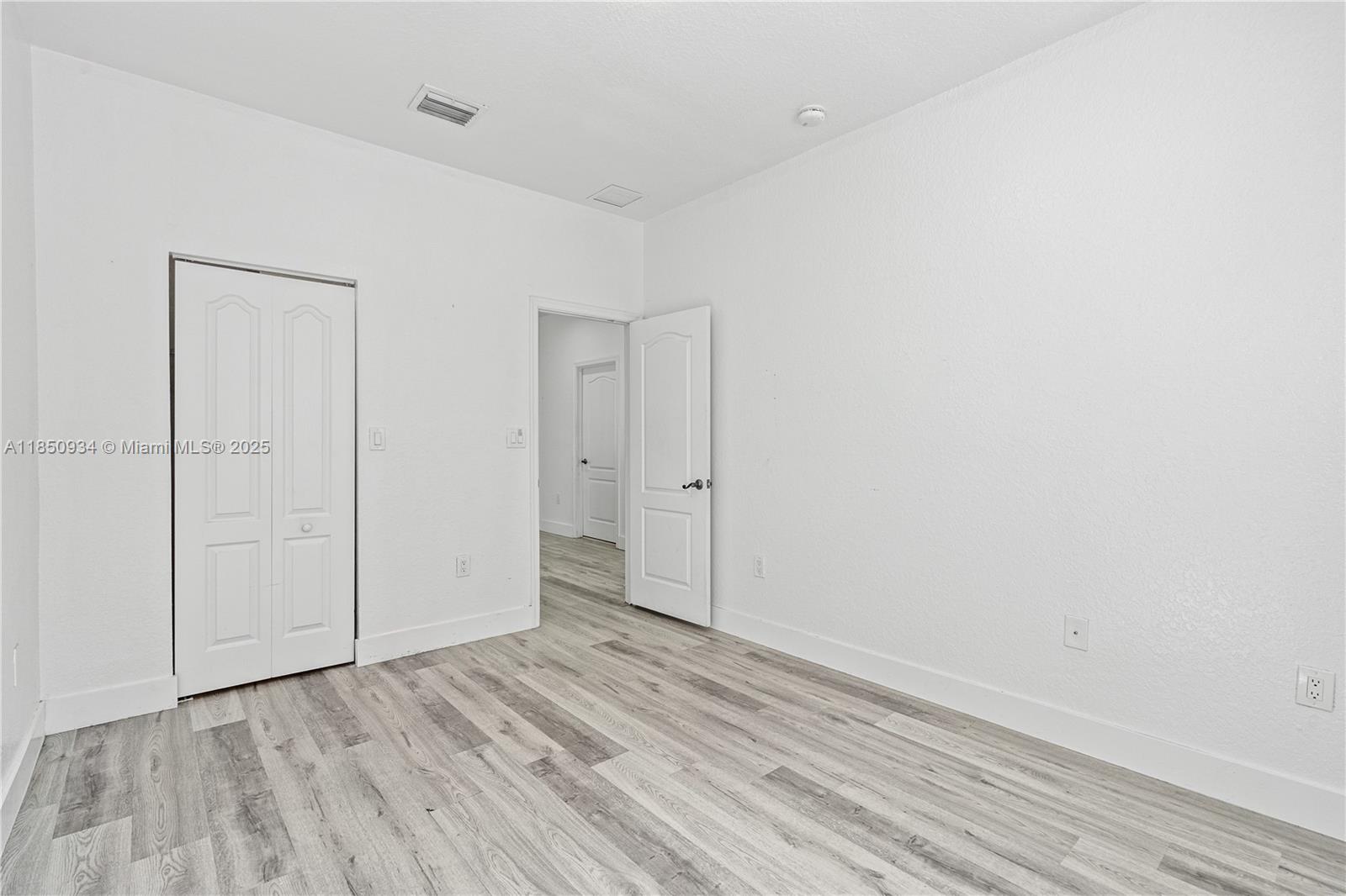 PORTOFINO PALMS - Residential