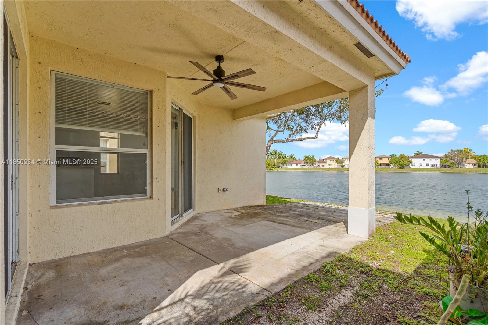 PORTOFINO PALMS - Residential