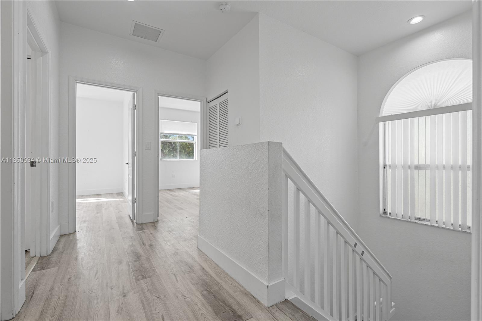 PORTOFINO PALMS - Residential