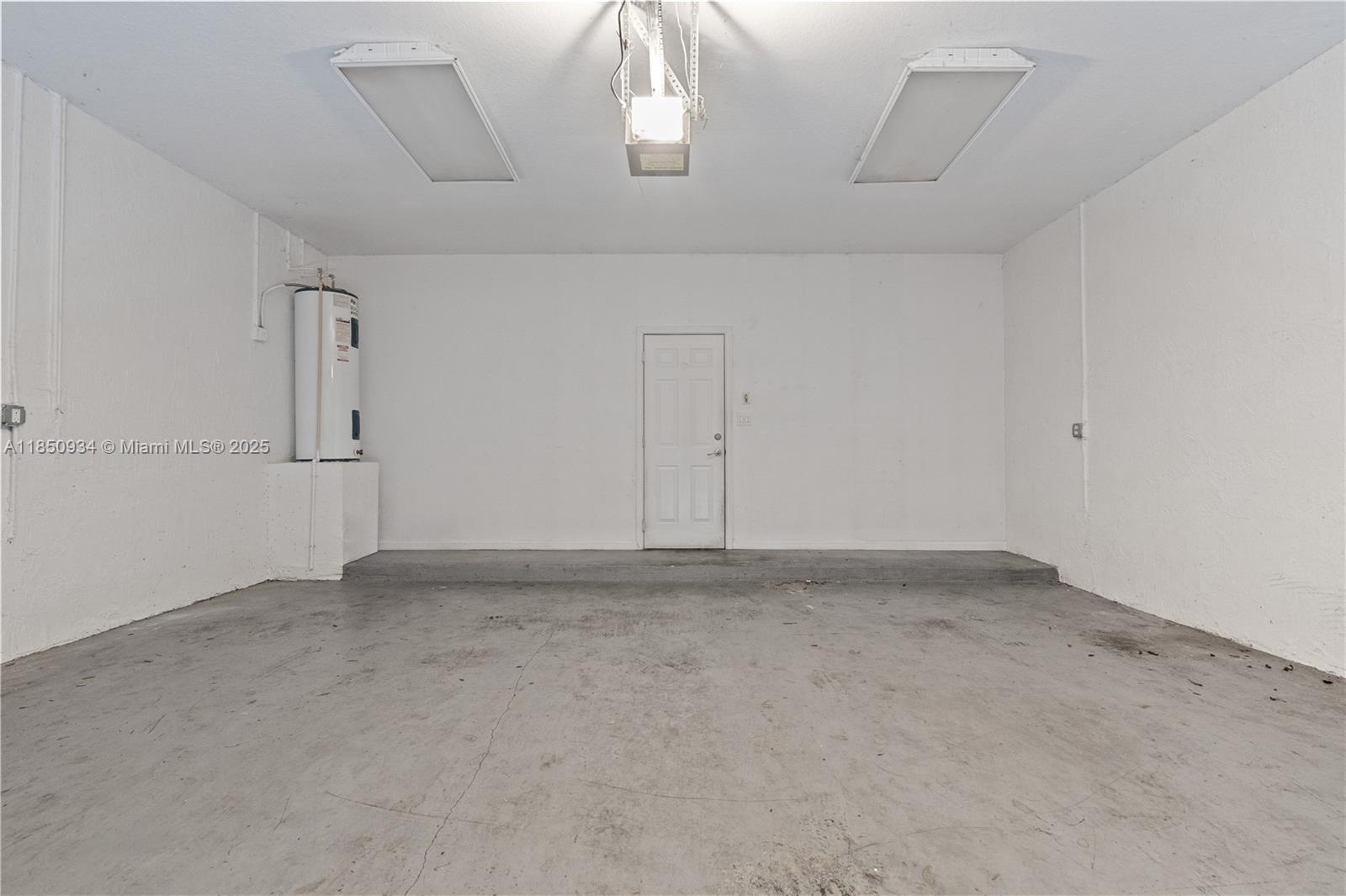 PORTOFINO PALMS - Residential