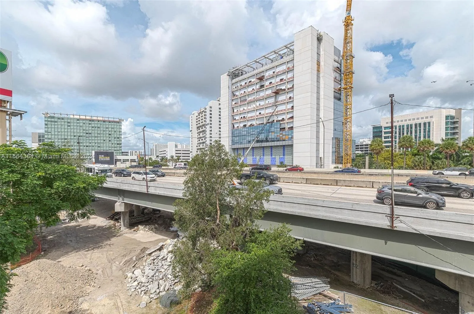 Miami, Florida 33136, United States, 1 Bedroom Bedrooms, ,1 BathroomBathrooms,Residential,Pending,42469