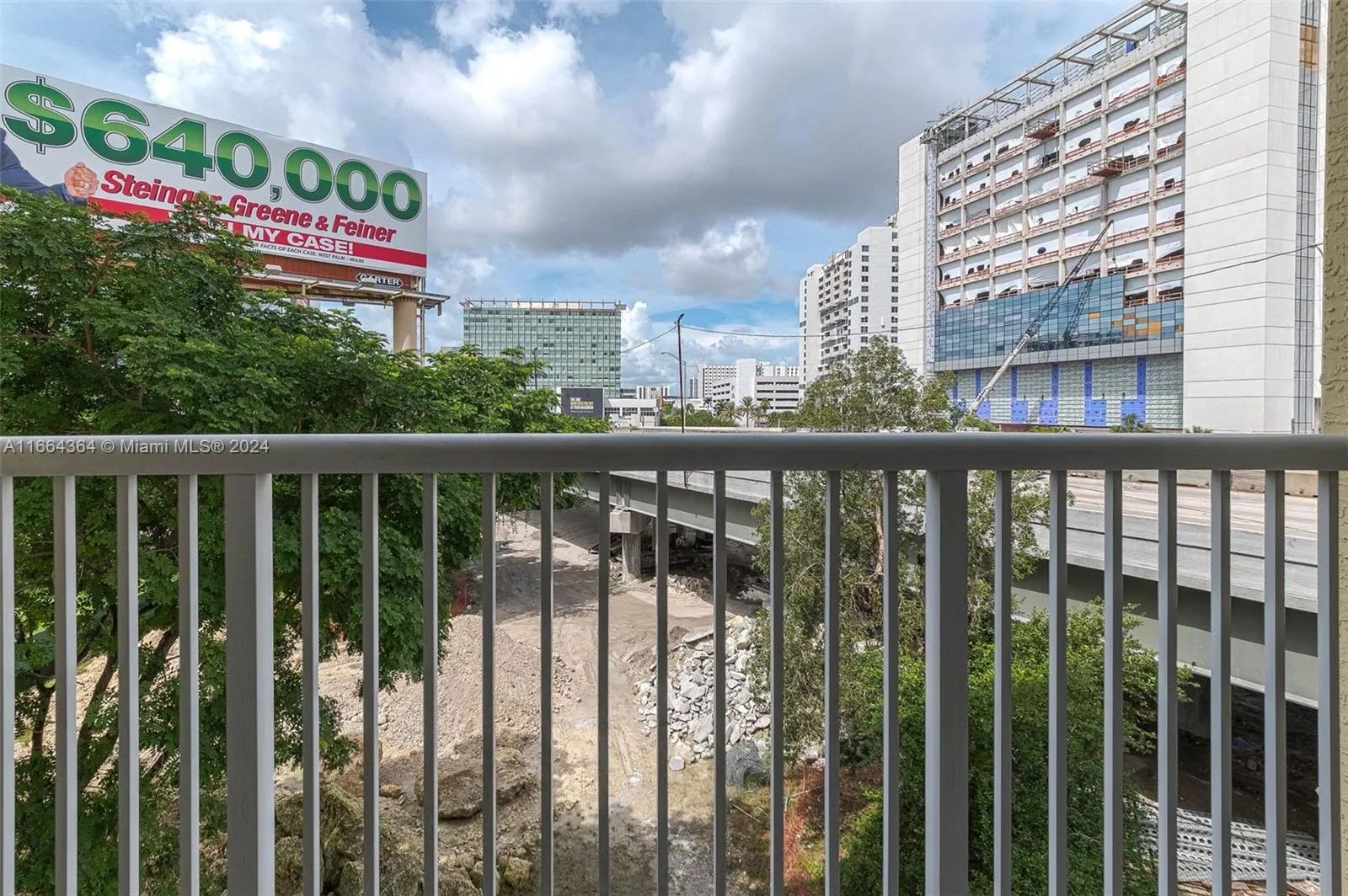 Miami, Florida 33136, United States, 1 Bedroom Bedrooms, ,1 BathroomBathrooms,Residential,Pending,42469