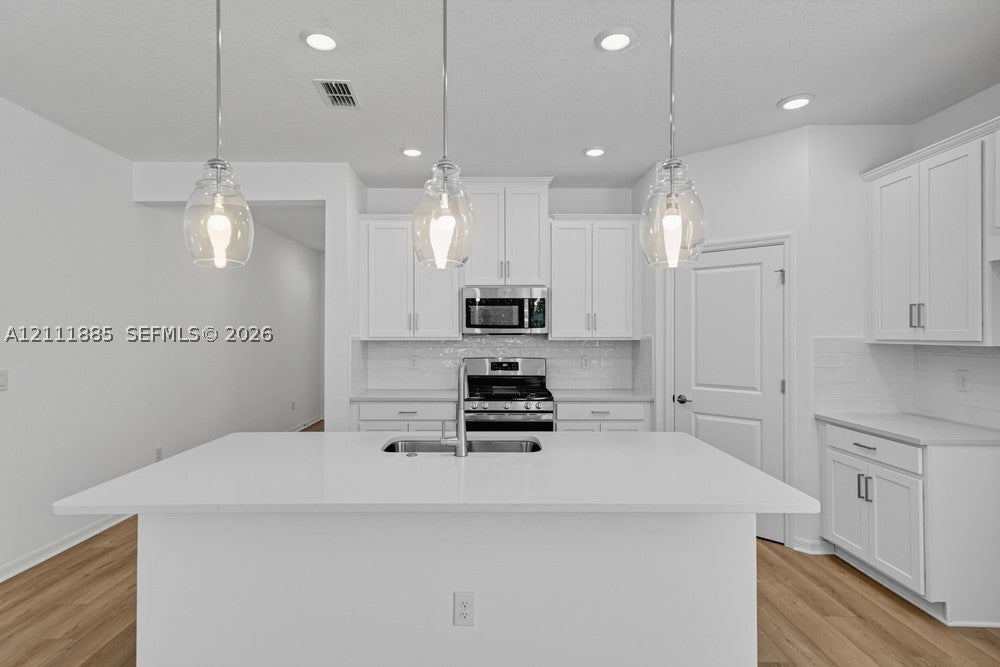 609 SE Ranch Oak Circle