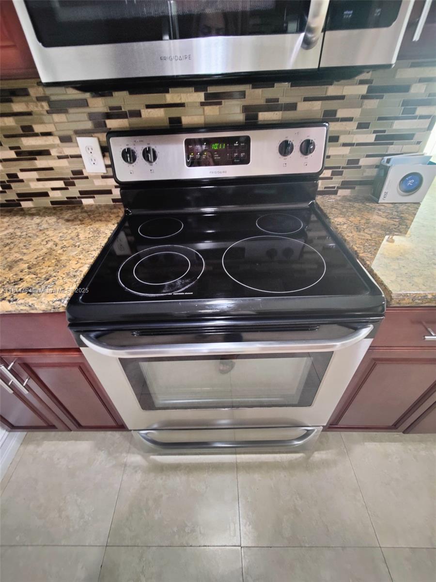 LAKE PLACE CONDO - Residential Lease