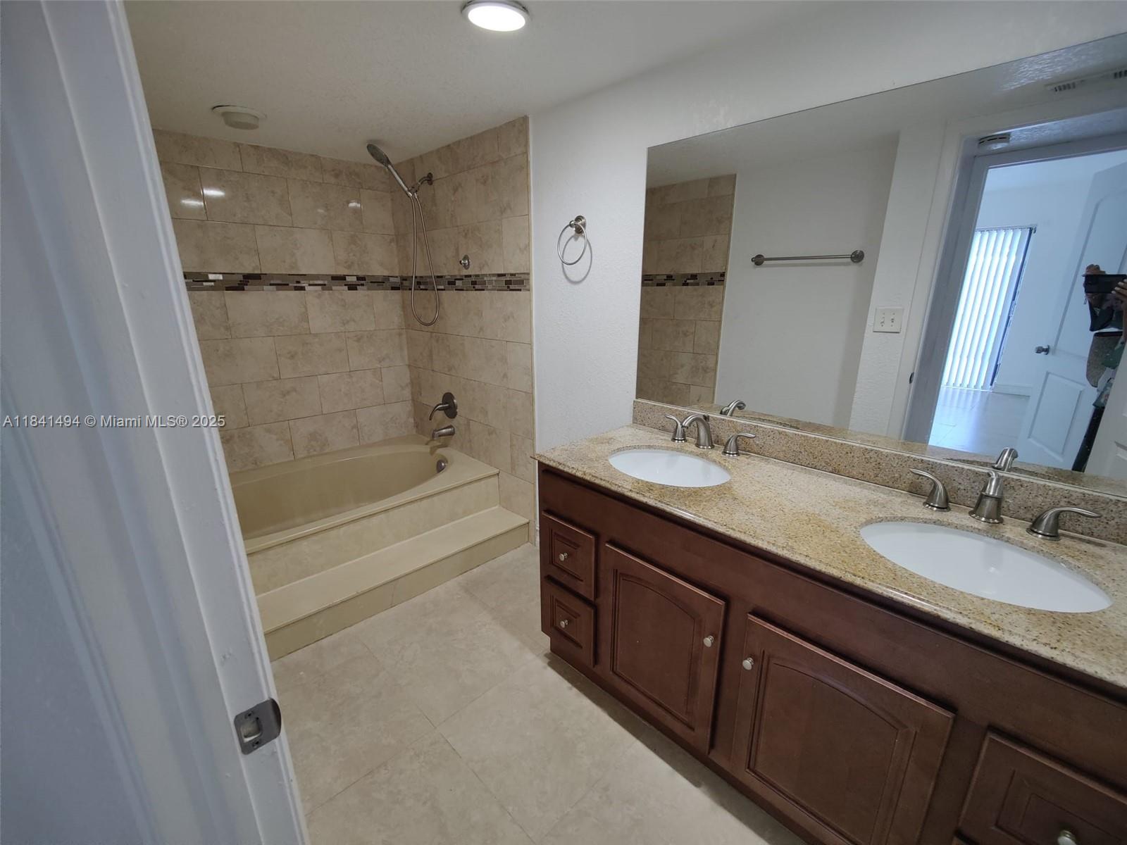 LAKE PLACE CONDO - Residential Lease