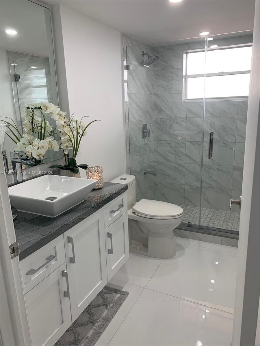 ABBOTT GARDENS CONDO - Residential