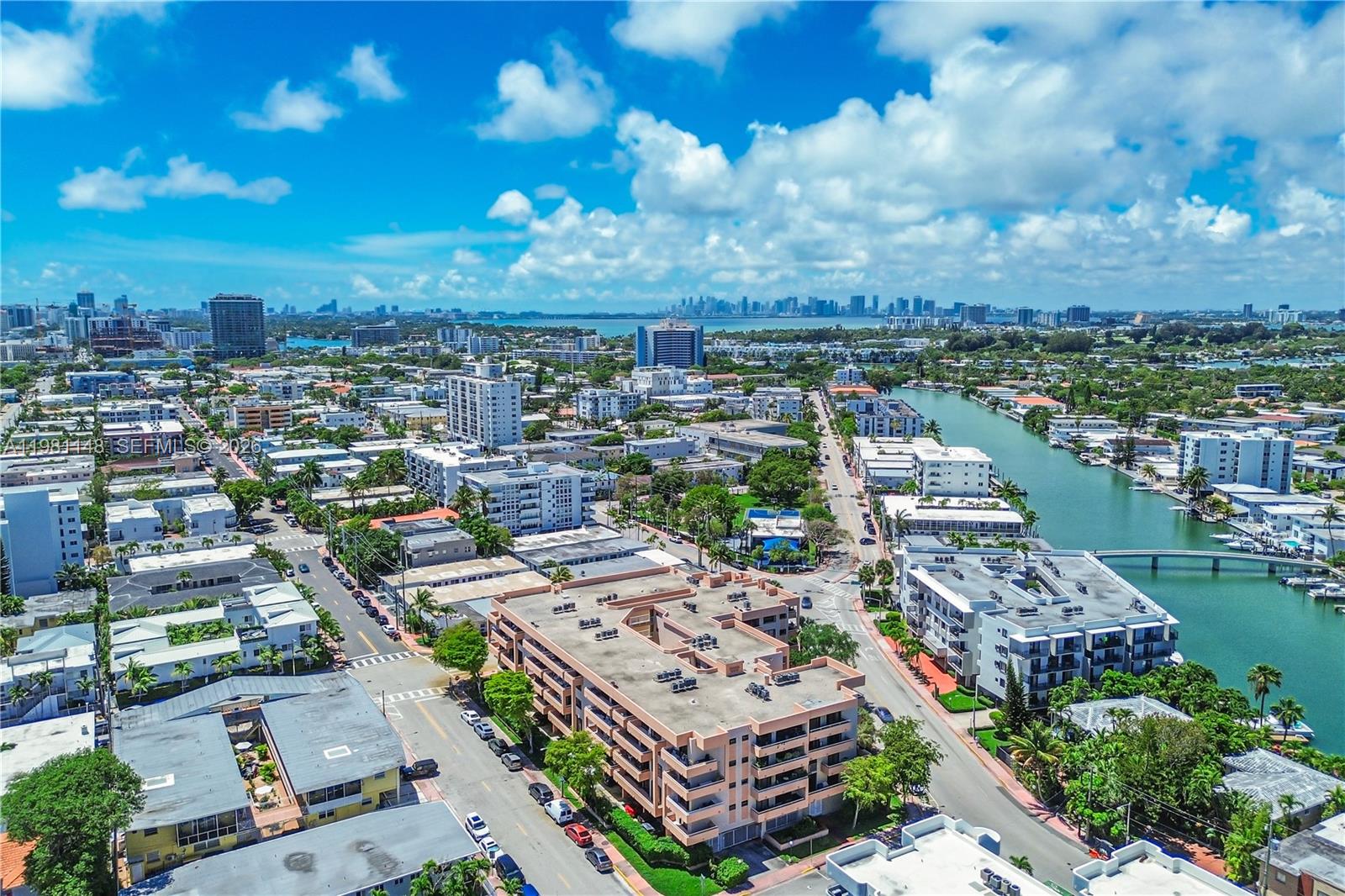 ABBOTT GARDENS CONDO - Residential