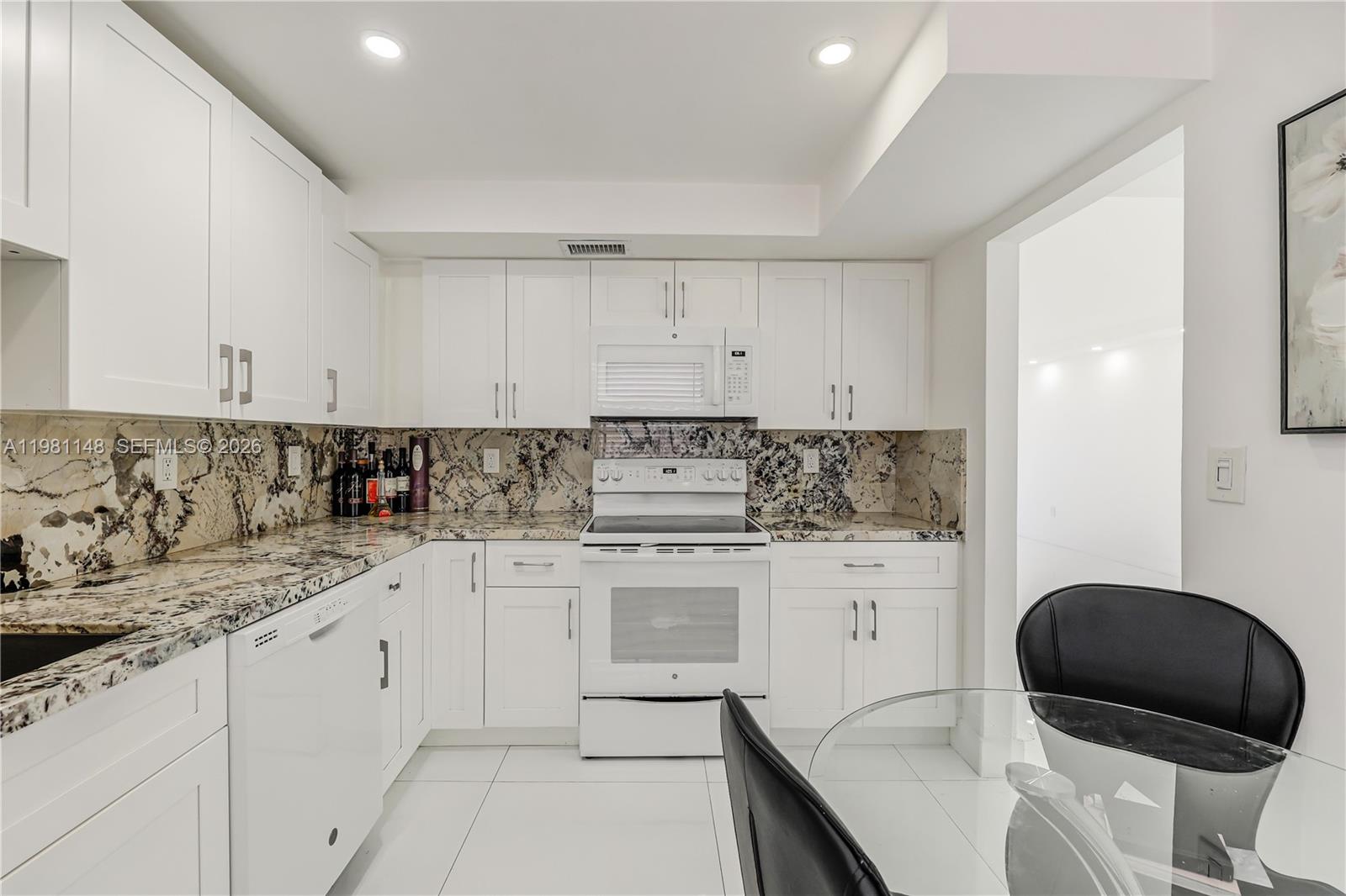 ABBOTT GARDENS CONDO - Residential