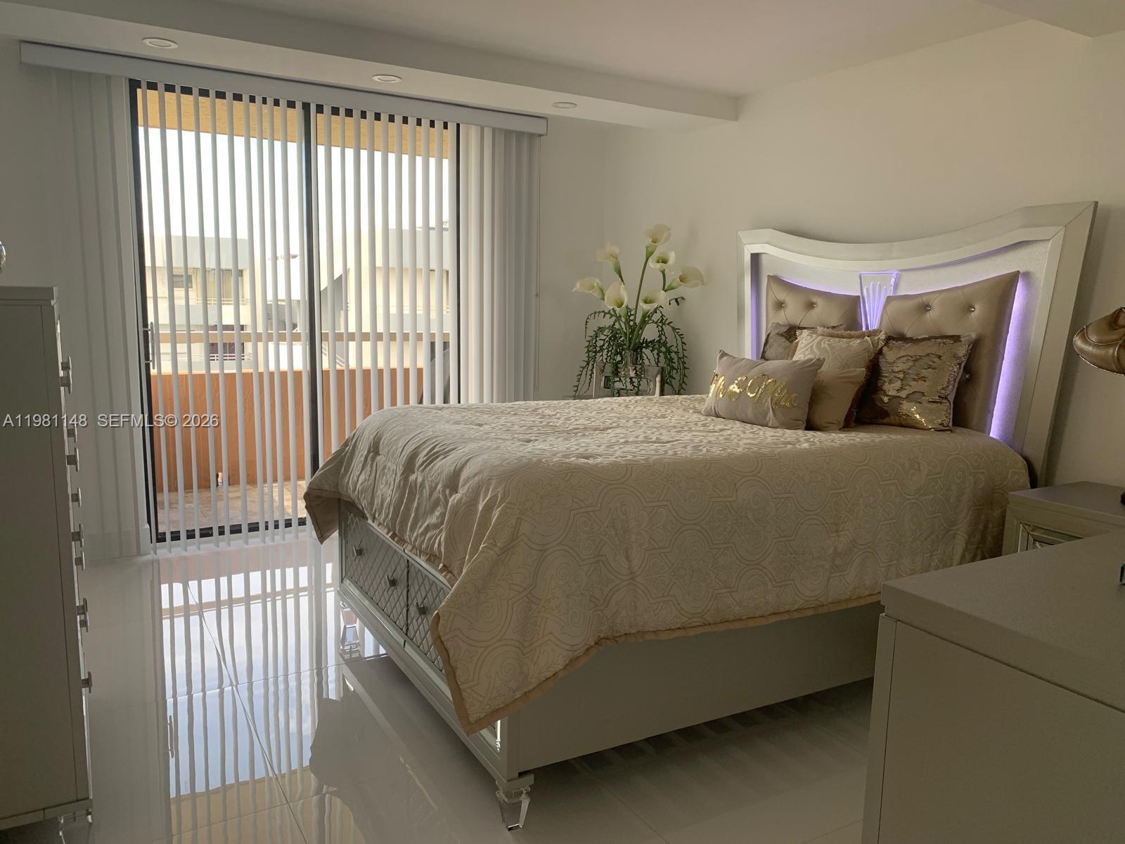 ABBOTT GARDENS CONDO - Residential