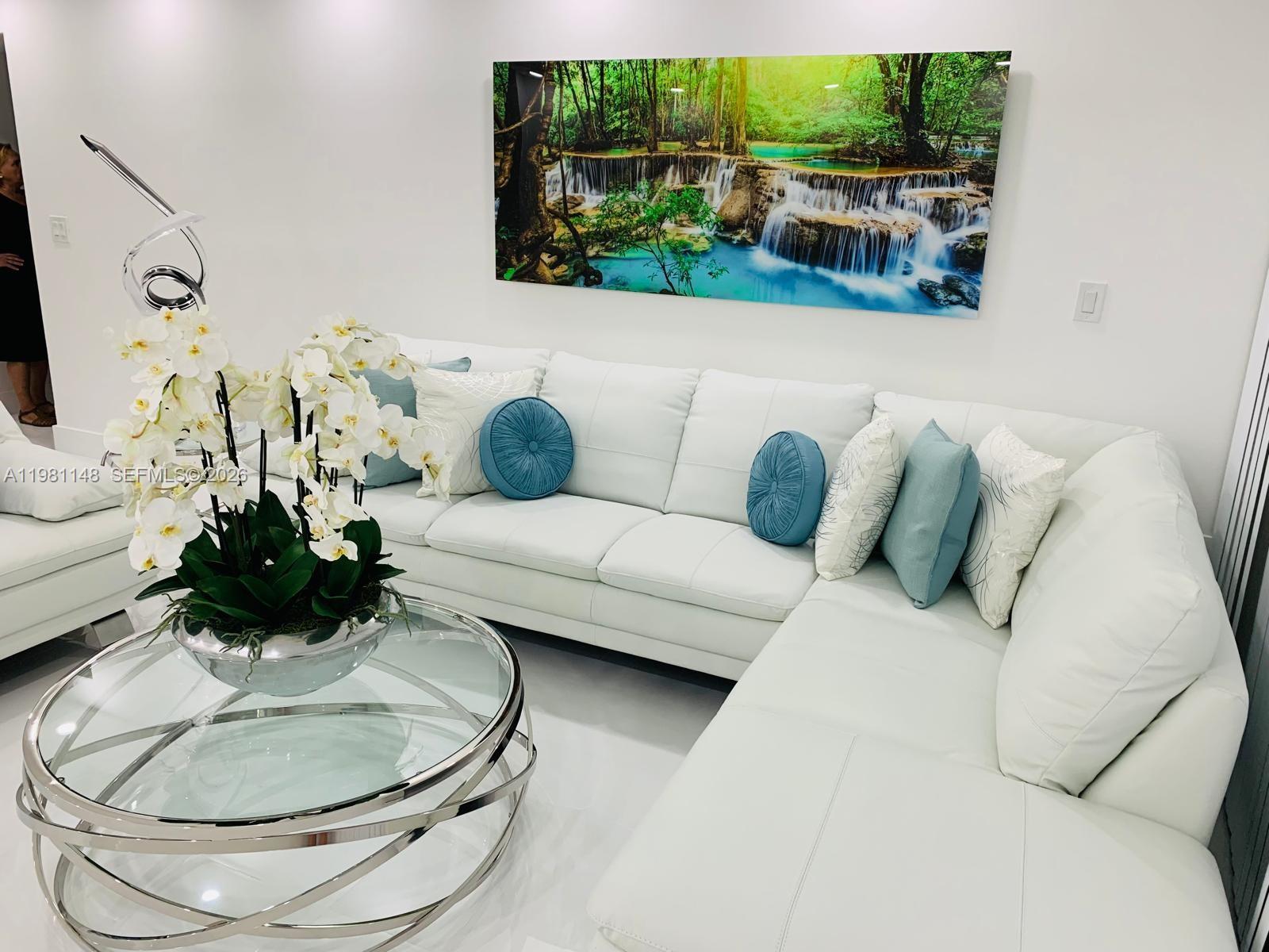 ABBOTT GARDENS CONDO - Residential