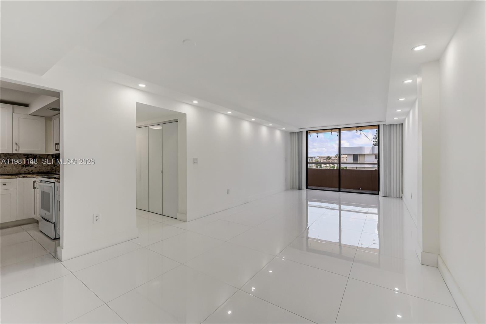 ABBOTT GARDENS CONDO - Residential