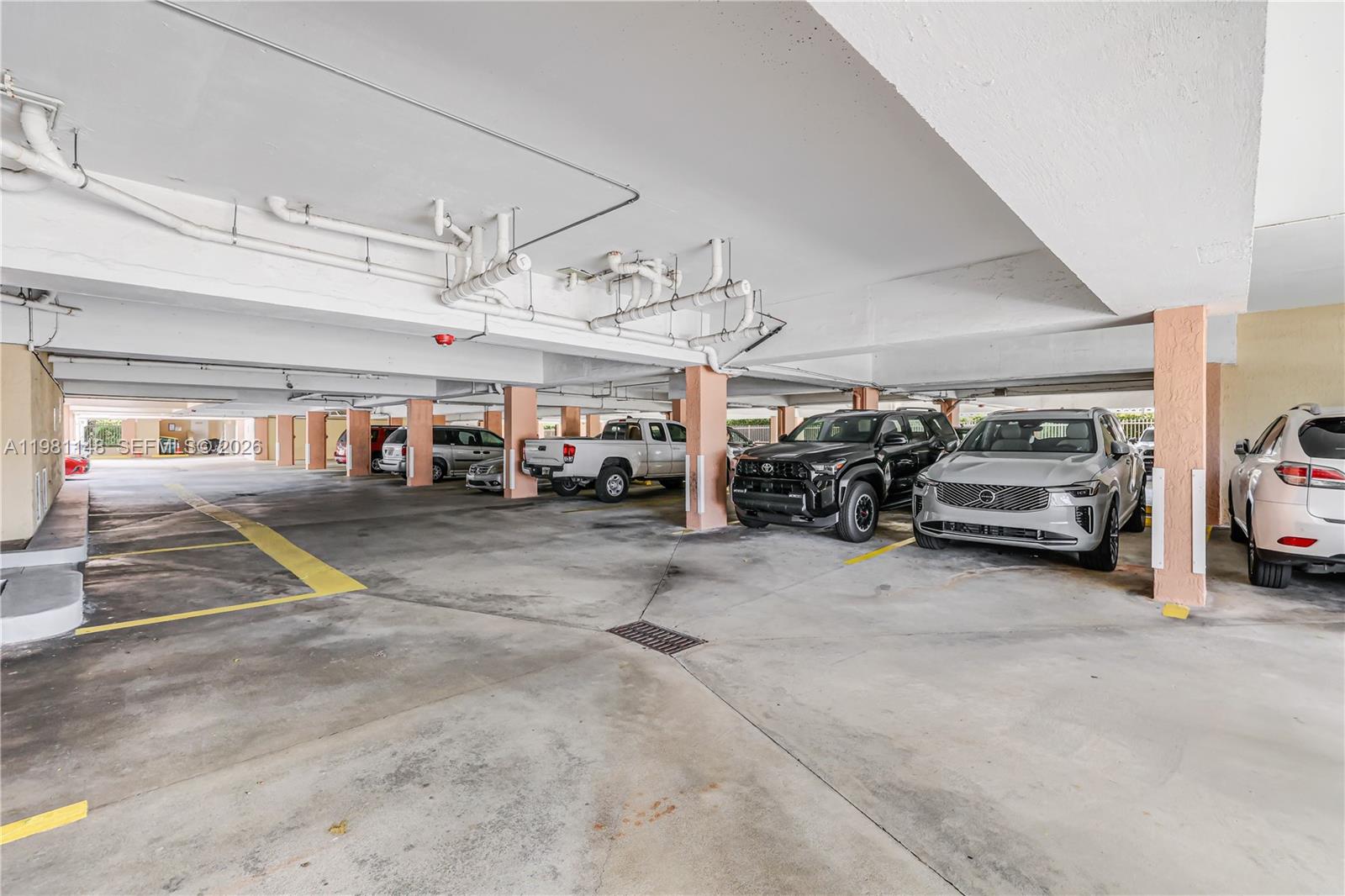 ABBOTT GARDENS CONDO - Residential