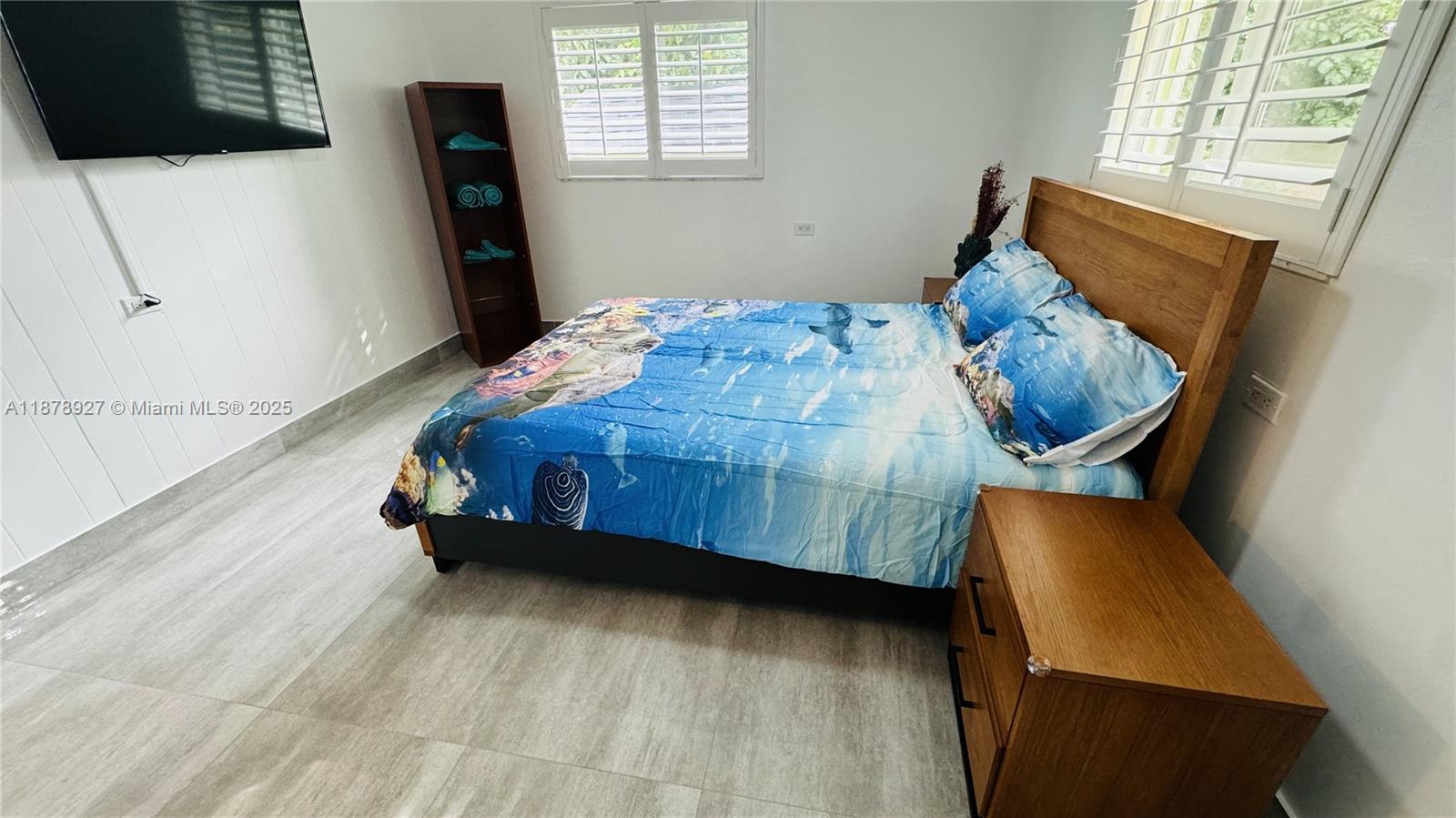 LARGO SOUND VILLAGE - Residential