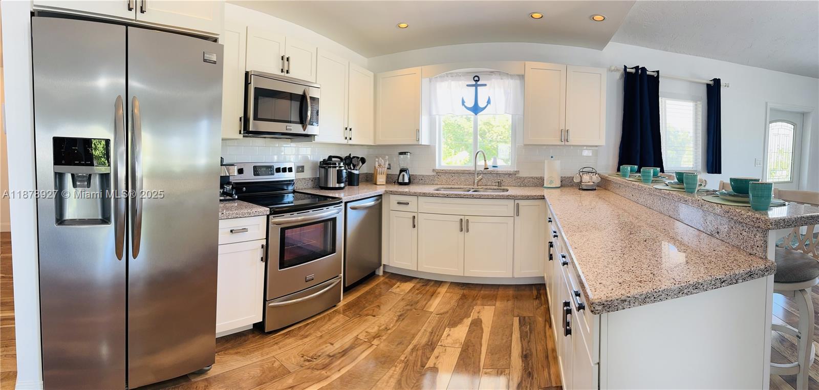 LARGO SOUND VILLAGE - Residential