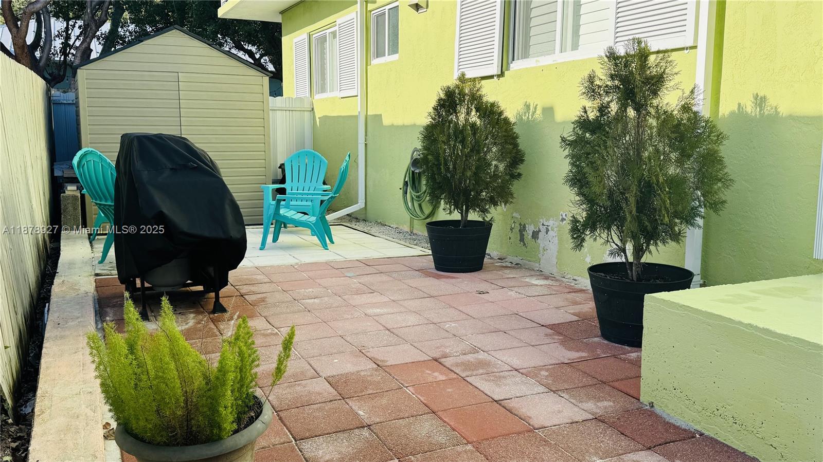 LARGO SOUND VILLAGE - Residential