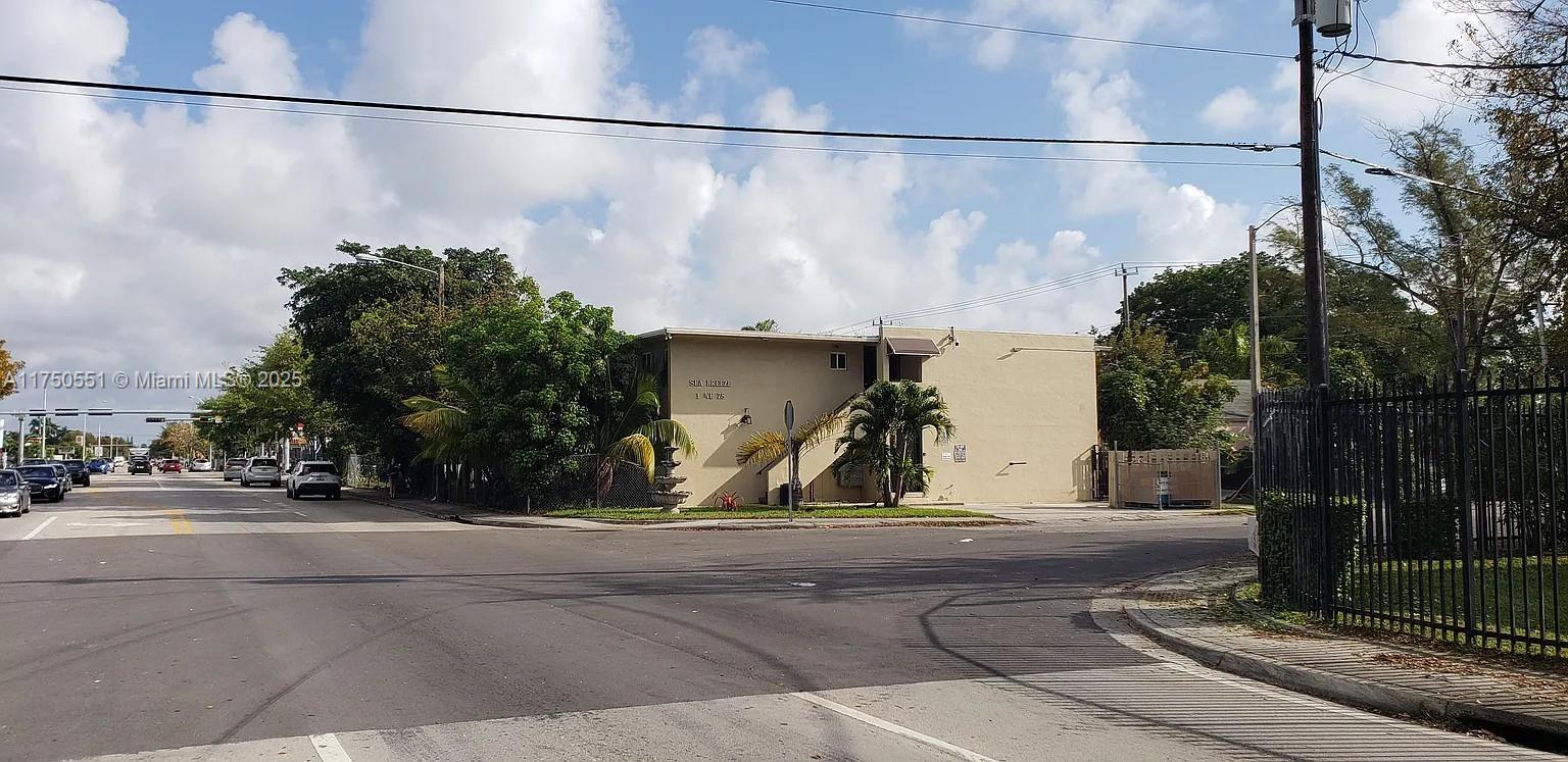 Rental Property at 1 Ne 78th St B, Miami, Broward County, Florida - Bathrooms: 1  - $1,400 MO.