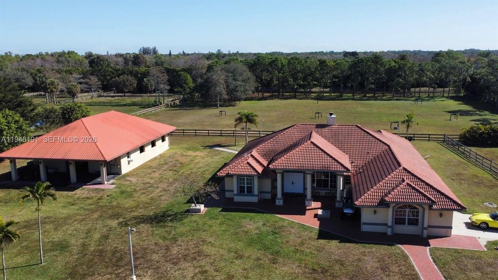 Photo of 2564 Deer Run Trl, Loxahatchee, FL 33470 (MLS # A11948191)